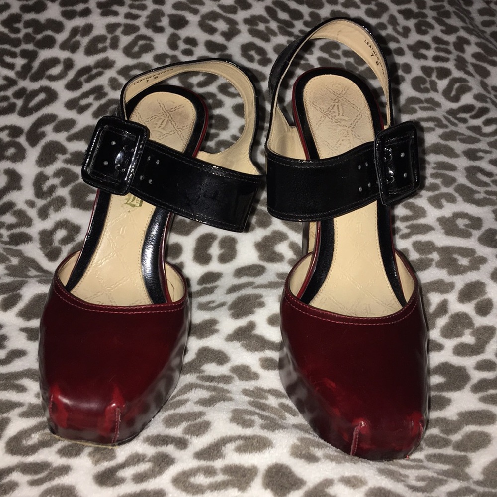 L.A.M.B by GWEN STEFANI MAROON PLATFORM HEELS
